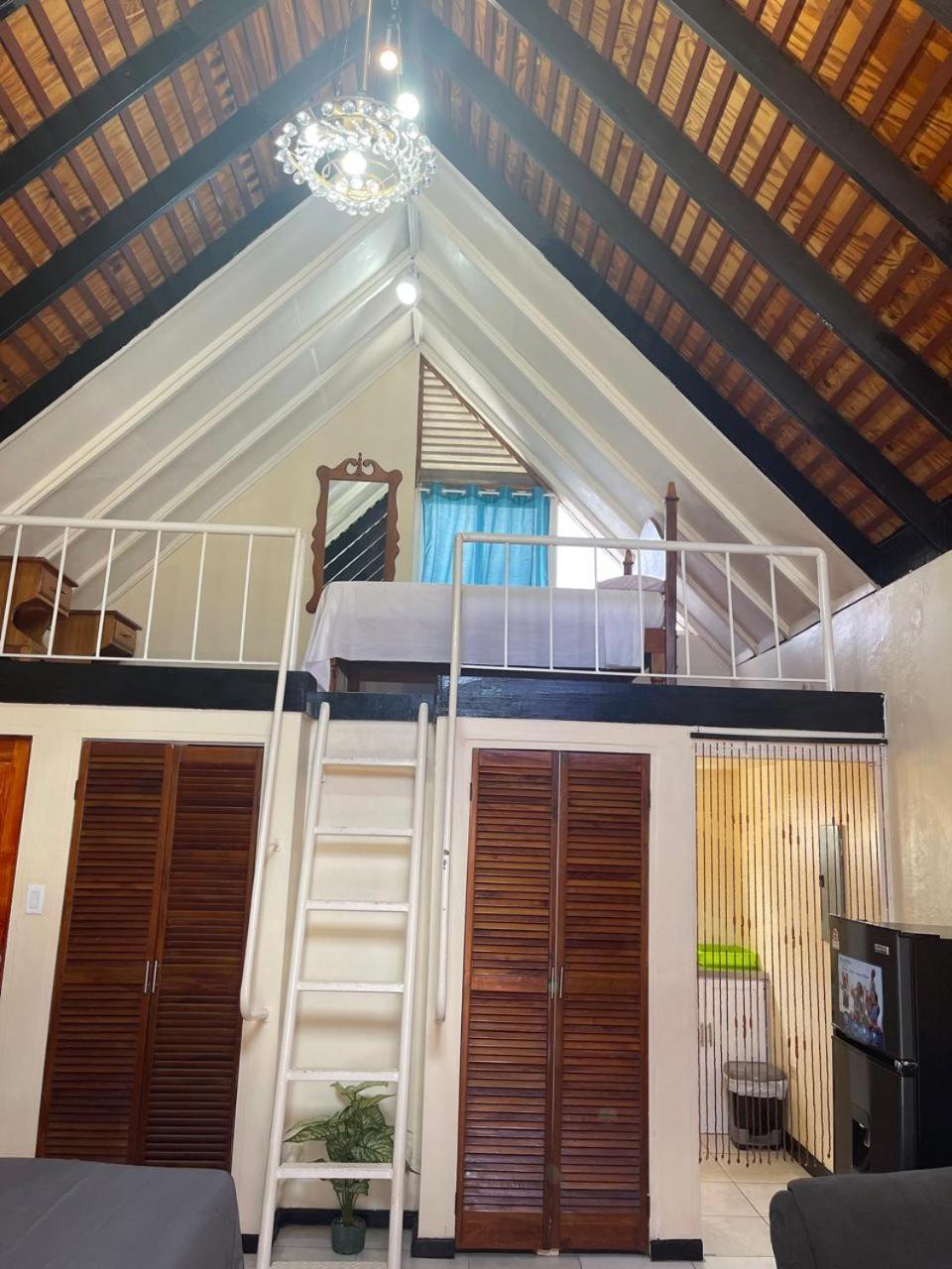Oceanfront Condo W/ Free Parking + High Speed Wifi 内格里尔 外观 照片