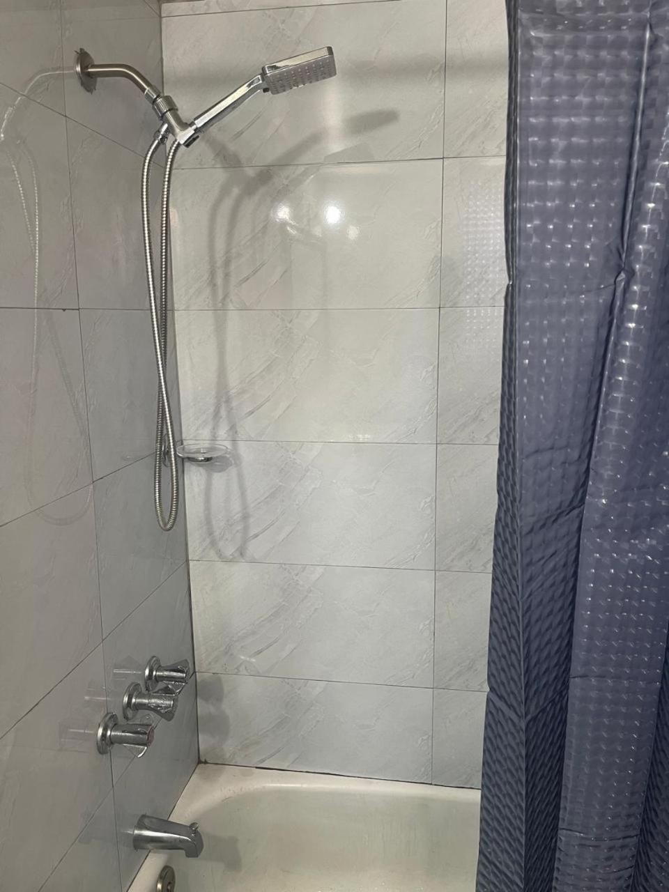 Oceanfront Condo W/ Free Parking + High Speed Wifi 内格里尔 外观 照片