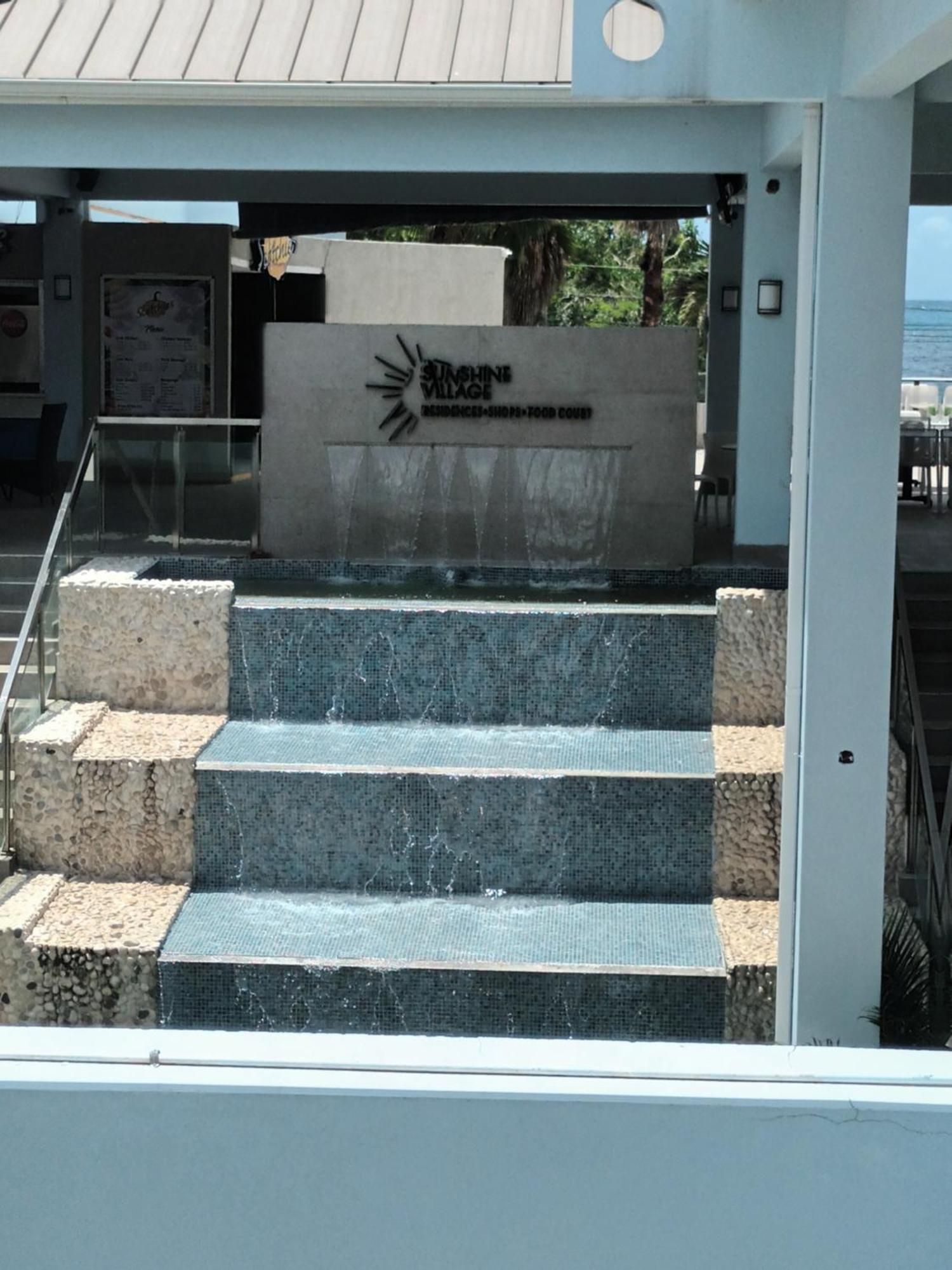 Oceanfront Condo W/ Free Parking + High Speed Wifi 内格里尔 外观 照片